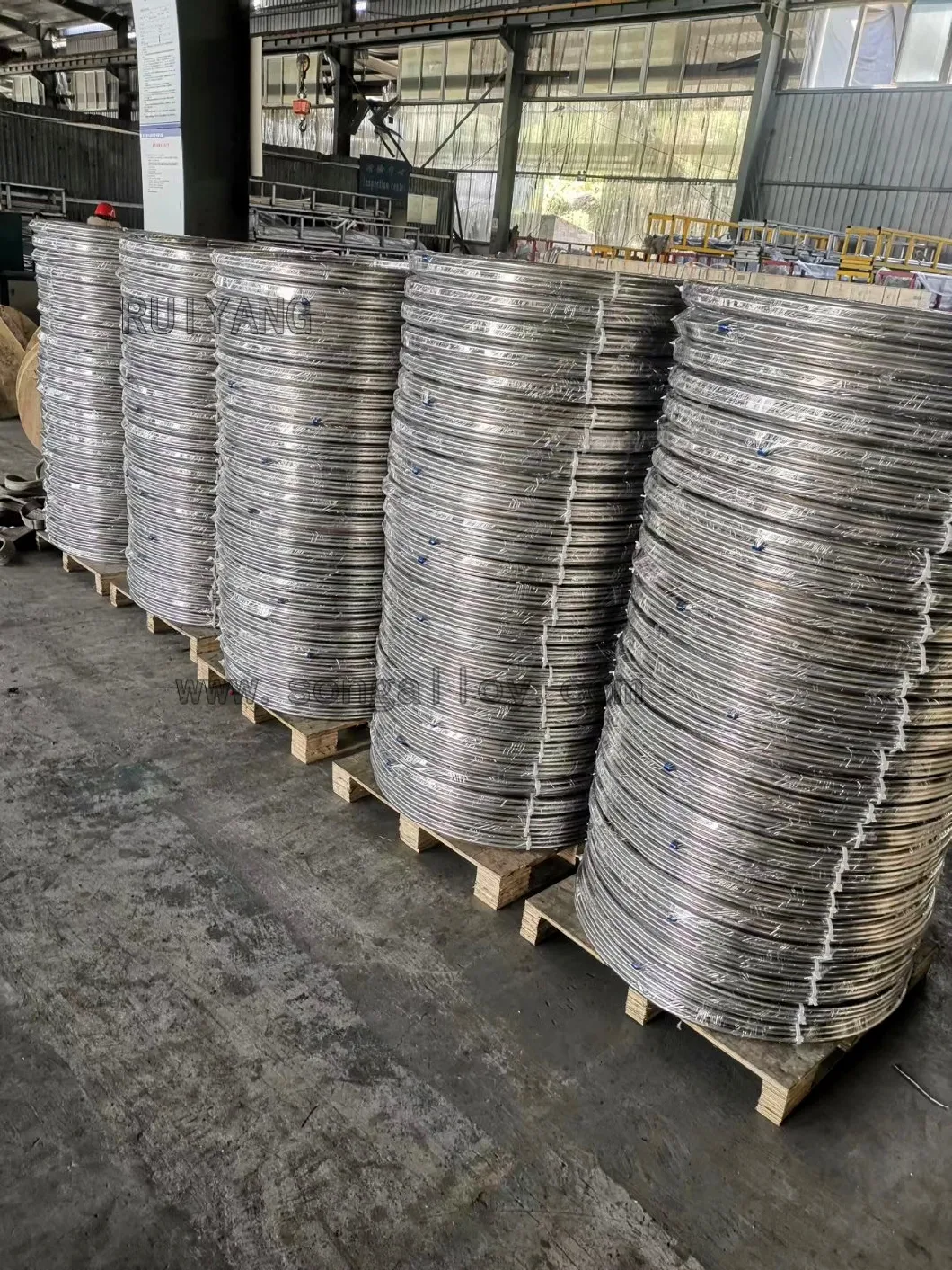 Stainless Steel Coiled Tubing in Steel Pipe Steel Tube System